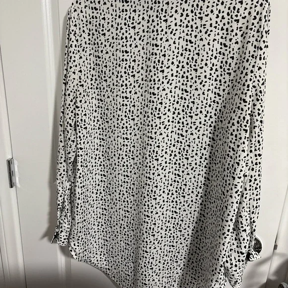 Cynthia Rowley Heart Print Blouse Women’s Large Button Down - Picture 5 of 5